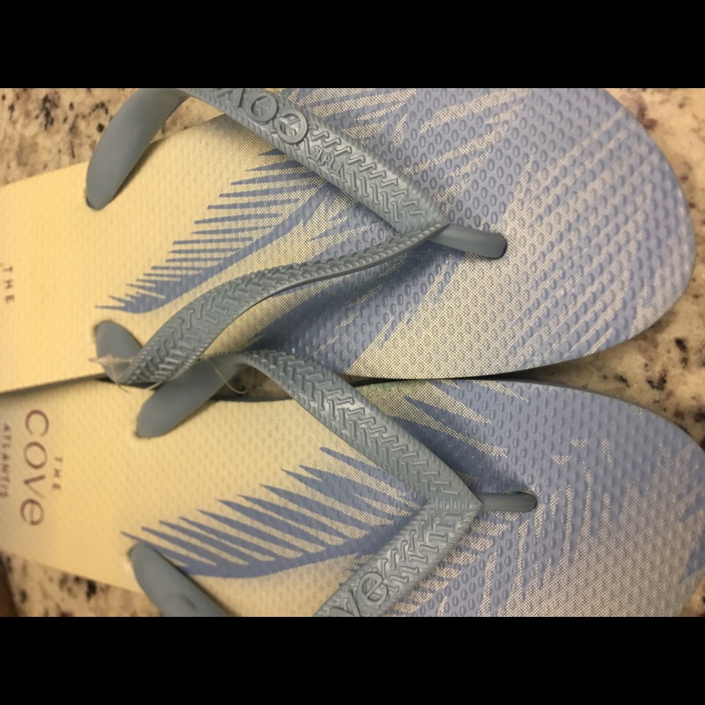 ATLANTIS COVE SLIPPERS